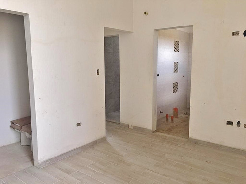Imagen 7 de 16 de Townhouses Nuevos En Venta El Tigre