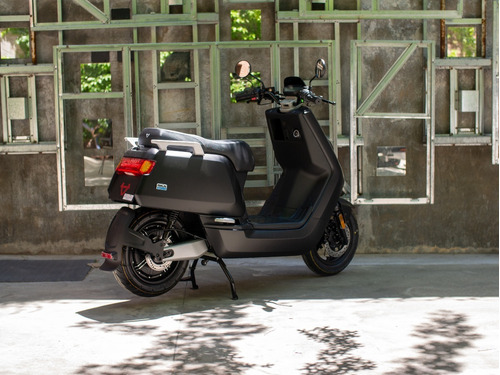 Imagen 4 de 15 de Moto Electrica Scooter Nuuv Nqi Ext Sport Bosch Litio