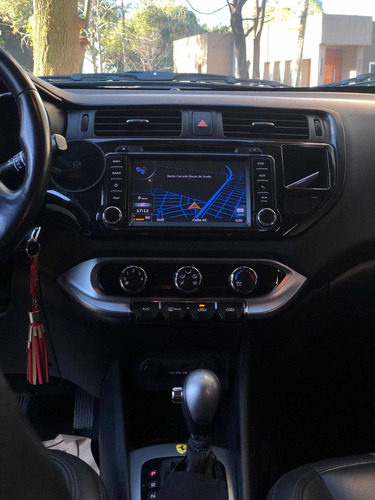 Imagen 9 de 15 de Kia Rio 2014 1.4 Ex 109cv 4at