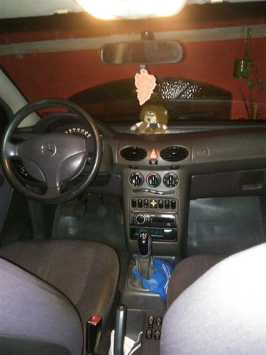 Imagem 12 de 15 de Mercedes-benz Classe A 1999 1.6 Elegance 5p