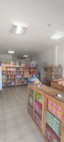 Imagen 4 de 6 de Local En Centro Comercial Paseo Paraparal (gll-174)