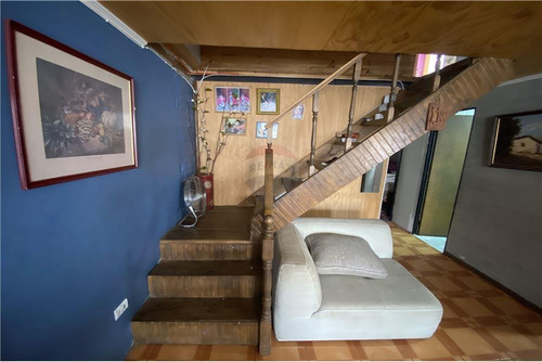 Imagen 9 de 15 de Casa De 2 Pisos 5d 1b 2e!