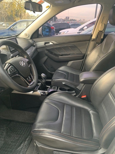 Imagen 8 de 15 de Baic X35 2018 1.5 Luxury