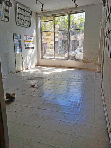 Galpon Industrial 1.400 Mts Mas Oficinas, Prox Pcio Legislativo Salidas Por 2 Calles $ 240.000.-
