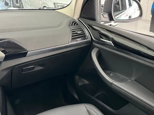 BMW X3 2.0 sDrive20iA At