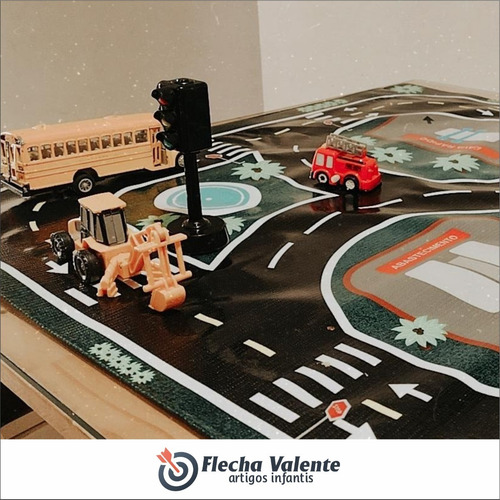 Imagem 10 de 10 de Pista Tapete De Lona P/ Brincar De Carrinho Hot Wheels