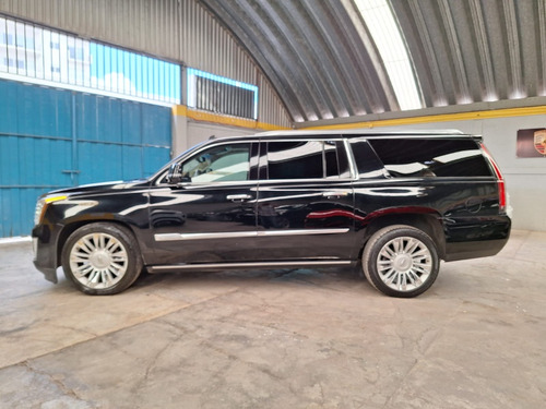 Cadillac Escalade 6.2 Platinum At Ed Especial De Bello Van