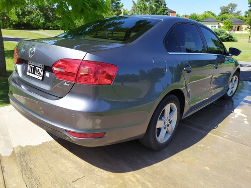 Volkswagen Vento 2.5 Luxury 170cv 2014