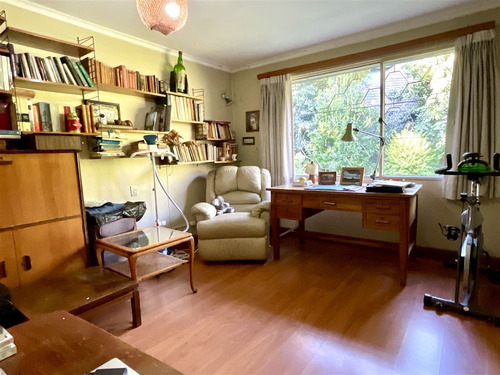 Casa En Venta De 3 Dorm. Domingo Bondi, Las Condes