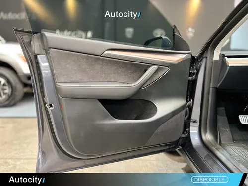 Tesla Model Y Power 2025