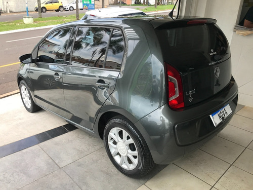Imagem 5 de 15 de Volkswagen Up! High 1.0 Total Flex 12v 5p 2015