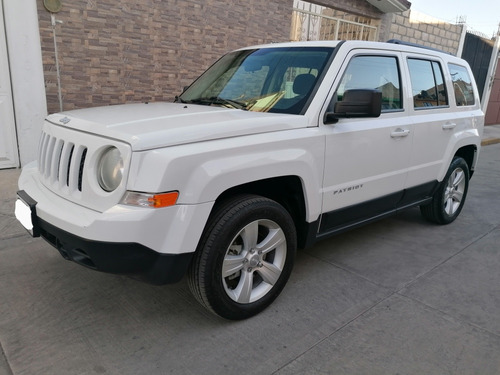 Jeep Patriot 2.4 Spotr 5vel Mt