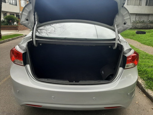 Hyundai Elantra Gls I35 1.6 Mt Full Equipo