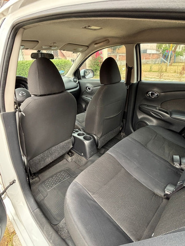 Nissan Versa 1.6 Advance 5vel Mt