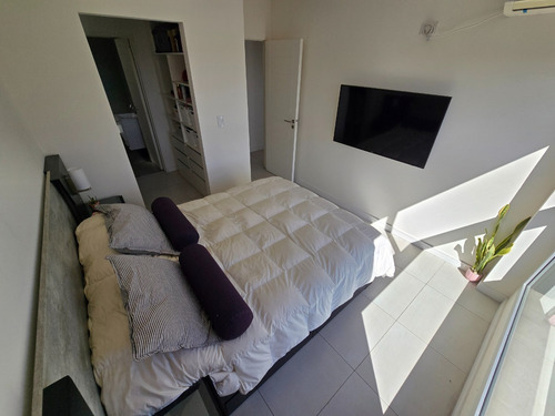 Dueño Vende Departamento 3 Ambiente C/ Cochera - Al Frente Con Orientación Norte