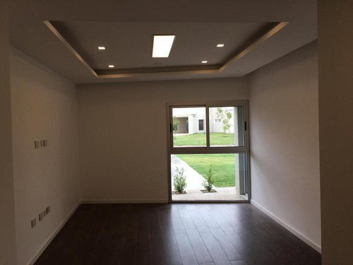 Imagen 17 de 30 de Casa En Venta De Una Planta 3 Dormitorios Quincho Y Pileta Cañuelas Country Golf