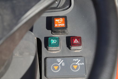 Imagen 4 de 6 de Tractor Kubota M8540n
