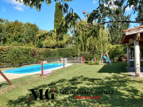 Casa En Venta Y Alquiler, 3 Ambientes - Barrio Parque El Trébol.