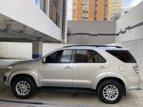 Toyota Fortuner 2.7l 4x2