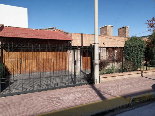 Imagen 2 de 24 de Casa Alquiler Cerro De Las Rosas 3 Dormitorios