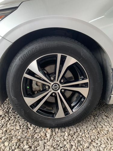 Nissan Sentra 2.0 Sense Mt