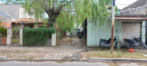 Casa Sobre Dos Terrenos, Con Cocheras Y Local/esc..ofertas