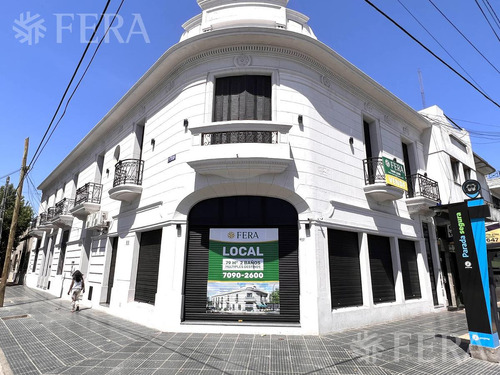 Venta De Local Comercial En Sarandi, Excelente Ubicación.!! (28657)