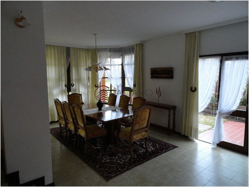 Imagen 7 de 21 de En Alquiler.. Amplia Casa Con Capacidad Para 10 Personas. - Punta Del Este San Rafael