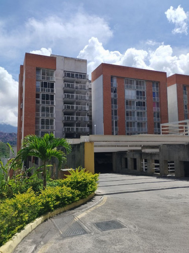 Apartamento En Conj Res Auyantepui Urb La Hacienda El Encantado El Hatillo Caracas