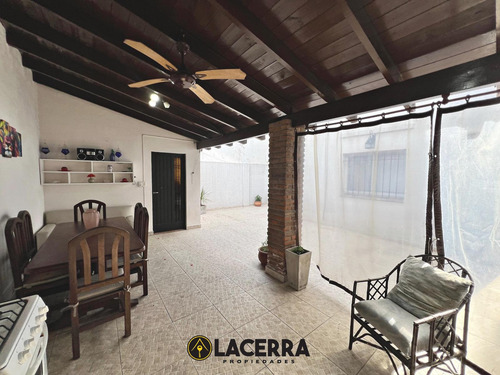 Casa En Venta En Carapachay
