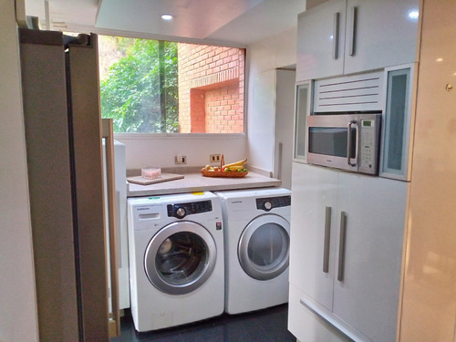 Apartamento En Venta En La Tahona, Caracas De 135,16m2 De 4h | 4b | 2pe | (cbe)