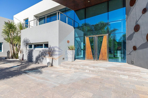 Imagen 2 de 30 de Hermosa Casa Al Polo En Venta San Diego Country Club - Moreno