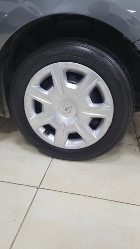 Renault Logan 1.6 Authentique Plus 85cv