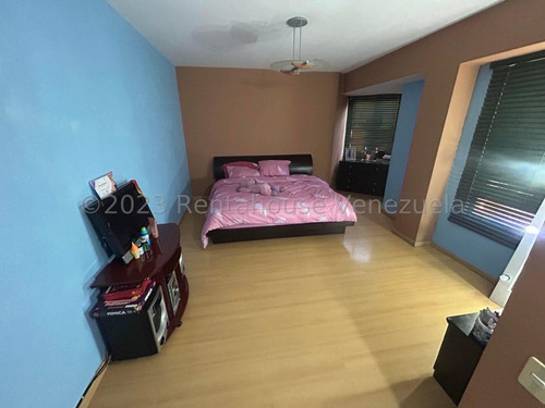 Se Vende Apartamento En Lomas De Las Mercedes Mls #25-11129