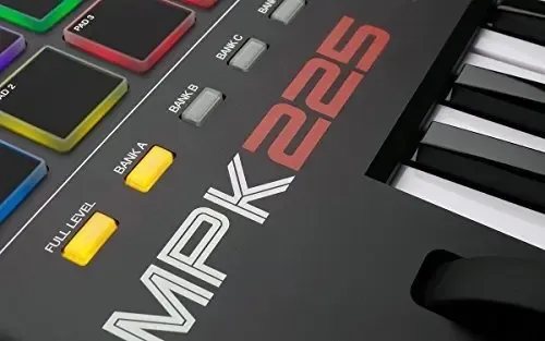 Controlador Midi Akai Professional MPK225 Teclado USB 25 Teclas