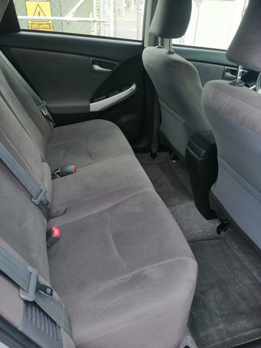 Imagen 12 de 15 de Toyota Prius 2015 1.8 Base Hibrido At