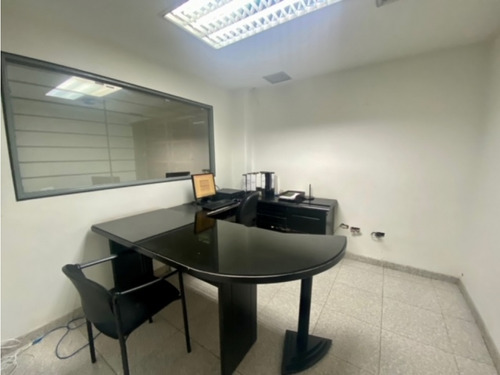 Se Vende Edificio Industrial 1400m2 Catia 0490