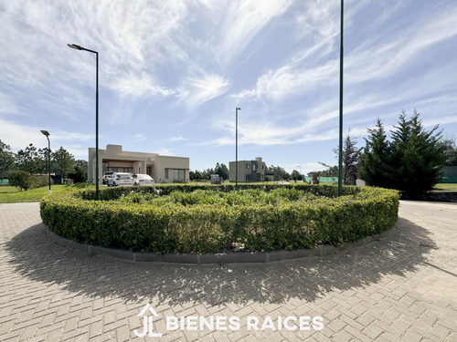 Uf 95 Terreno En Venta En El Cardal Ii, Los Cardales