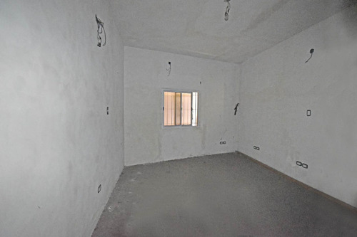 Venta Galpón En Bloque 3 Plantas Lomas Del Mirador