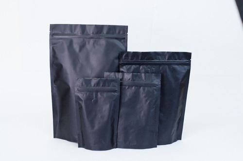 Imagen 2 de 8 de 100 Bolsa Stand Up Pouch Con Cierre Negro Mate De 150 Grs
