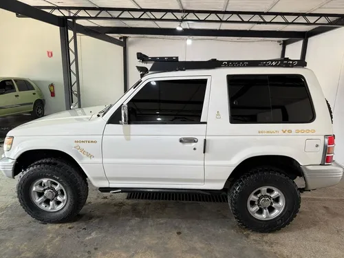 Mitsubishi Montero