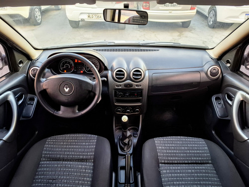Renault Sandero 1.0 16V