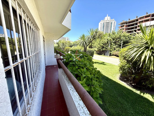 Apartamento, 2 Dormitorios, Punta Del Este, Aidy Grill, Venta
