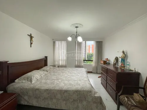 Apartamento En Venta En El Poblado. Cod V776057