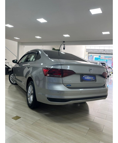 Volkswagen Virtus 1.6 MSI TOTAL FLEX AUTOMÁTICO