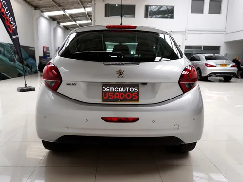 Peugeot 208 Allure At 1.6 Dqu162