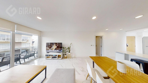 Departamento En Venta De 2 Amb Modernos Con Cochera, Zona Chauvin