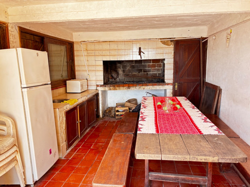 Oportunidad Única Para Inversores Casa A Reciclar Con Vista Al Mar En Zona Top De Punta Del Diablo