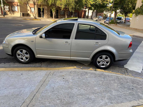 Volkswagen Bora 2.0 2010