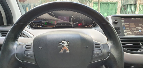 Peugeot 208 1.6 Feline 2017 - Permuto